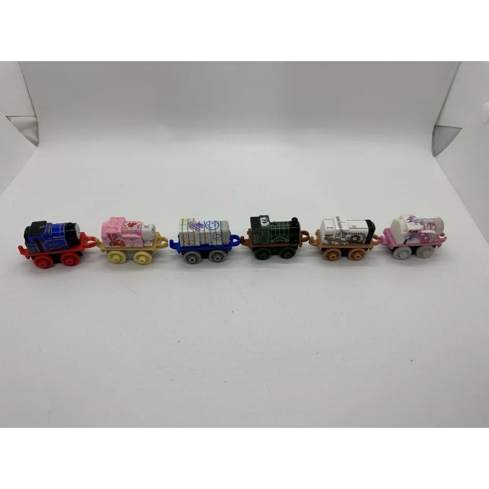 Thomas & Friends Mini Train Cars Lot of‎ 6 Plastic Toy Engines